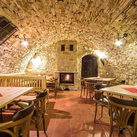 Hotel Pod Vezi Straznice