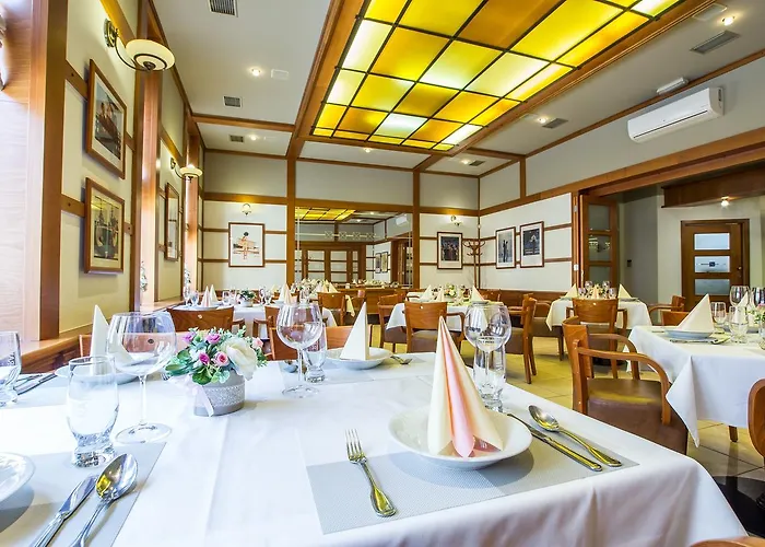 Pod Vezi Hotel
